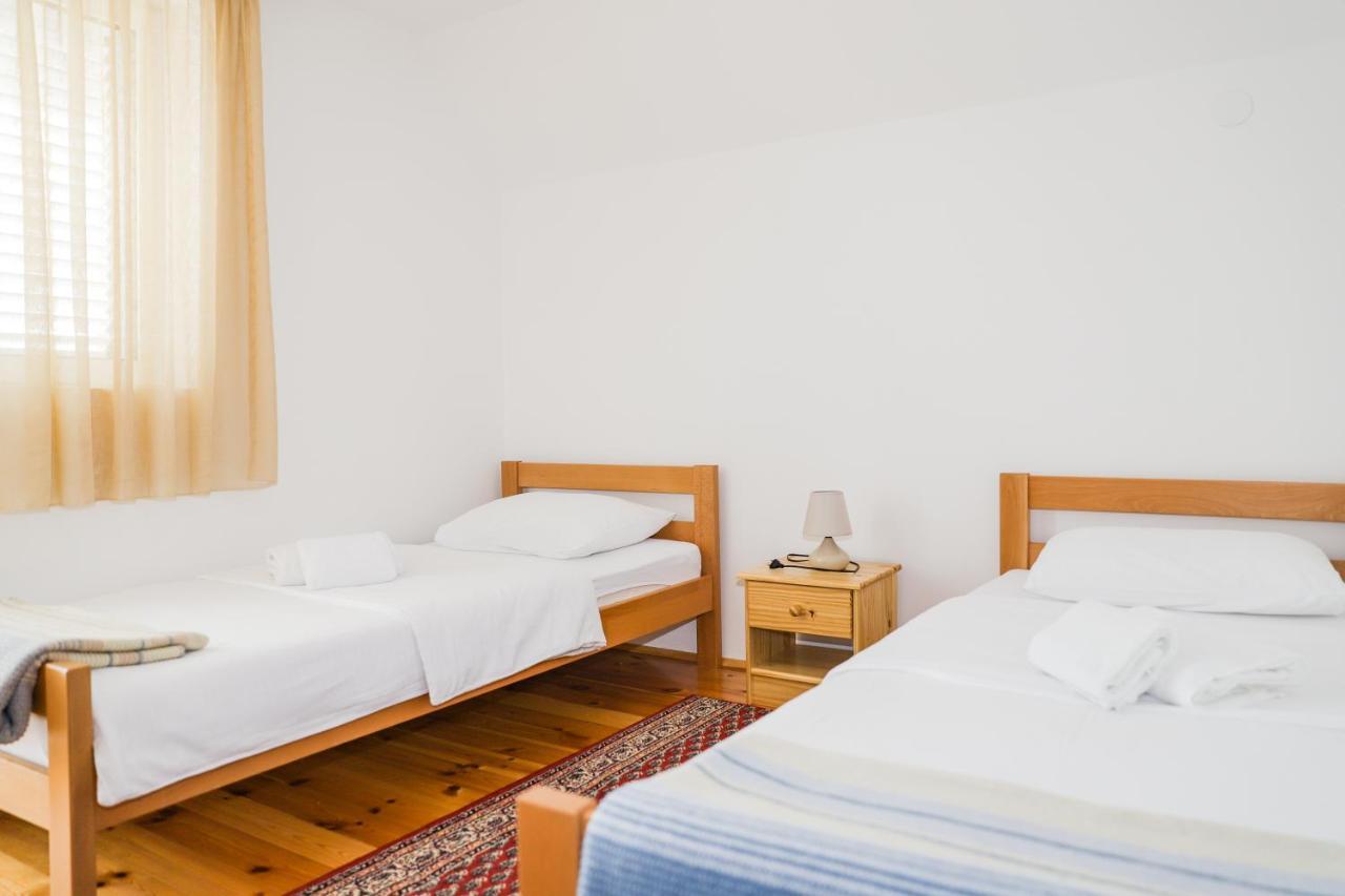 Guest House Sara Žabljak Esterno foto