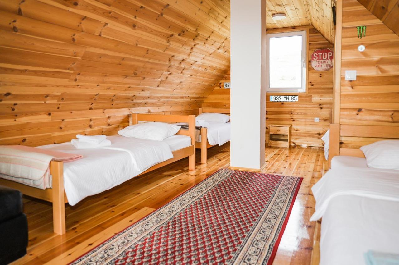 Guest House Sara Žabljak Esterno foto