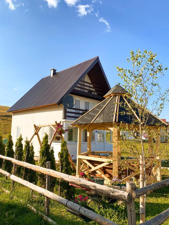 Guest House Sara Žabljak Esterno foto