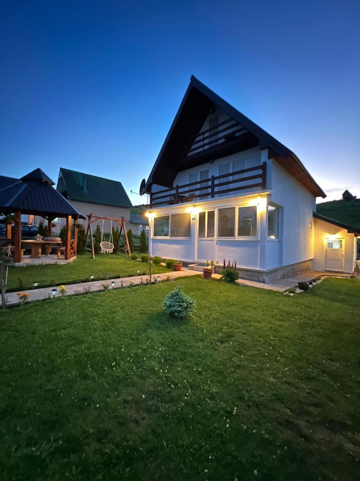 Guest House Sara Žabljak Esterno foto