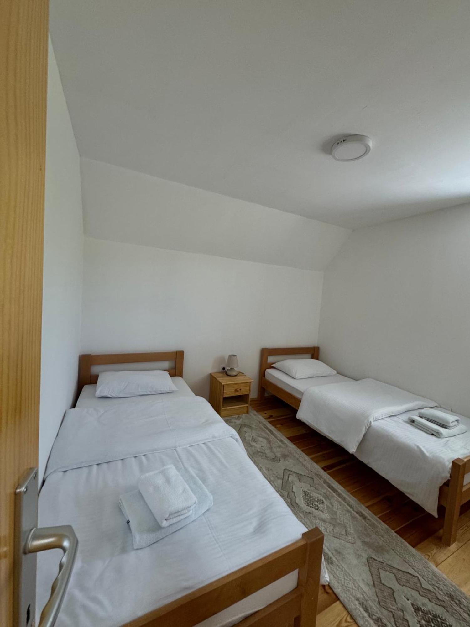 Guest House Sara Žabljak Esterno foto